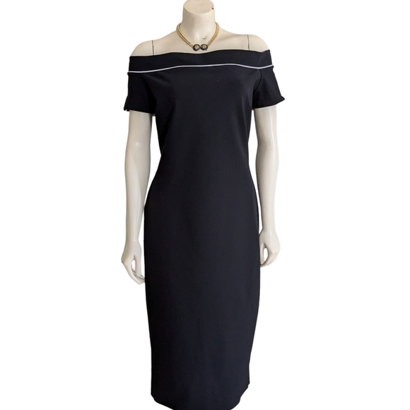 Chiara Boni Dresses & Skirts - Chiara Boni Off The Shoulder Dress Size 50